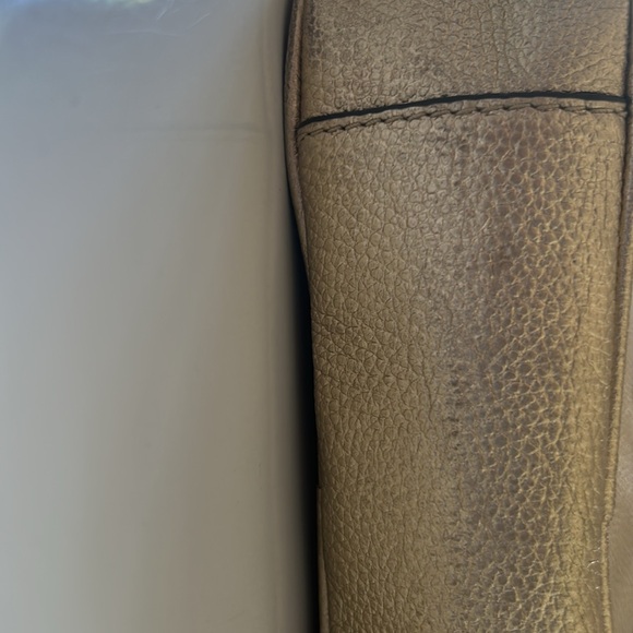 Michael Kors MD Camera Bag - Picture 3 of 6